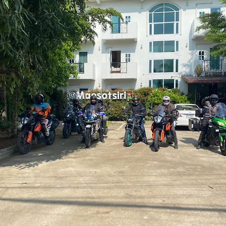 Hotel Maesot Siri Mae Sot Exterior foto