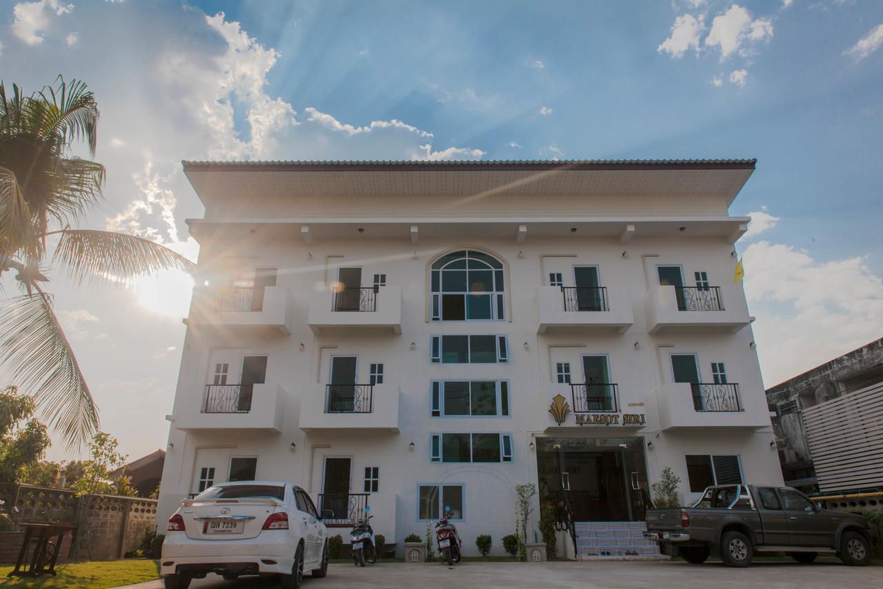 Hotel Maesot Siri Mae Sot Exterior foto
