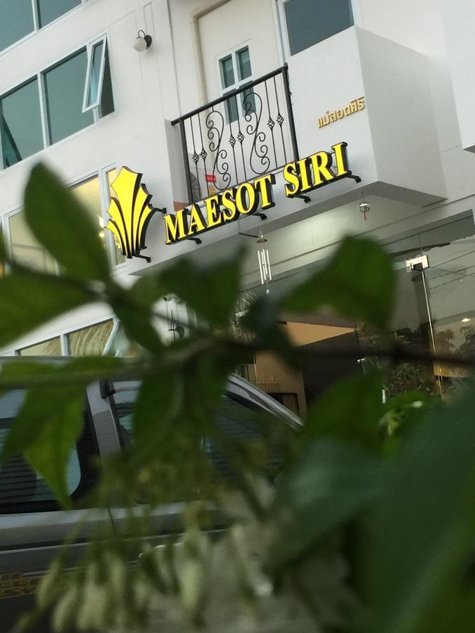 Hotel Maesot Siri Mae Sot Exterior foto