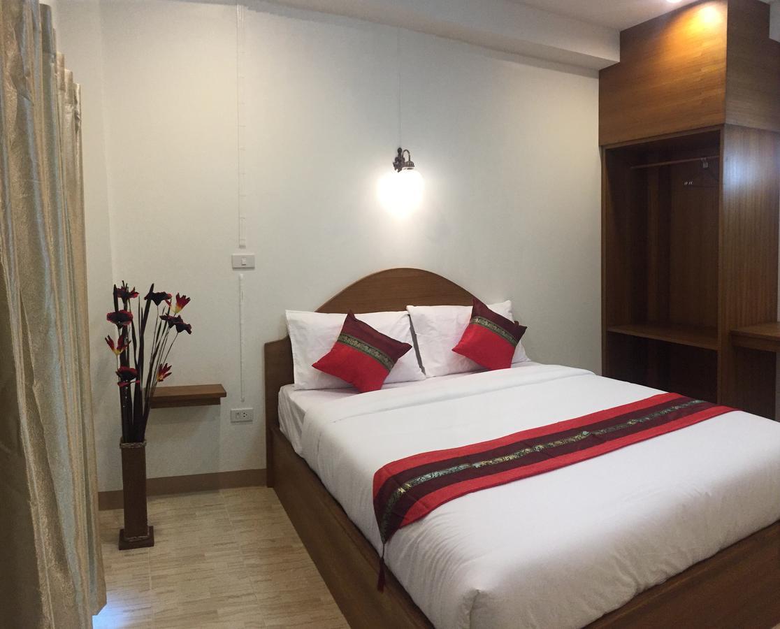 Hotel Maesot Siri Mae Sot Exterior foto