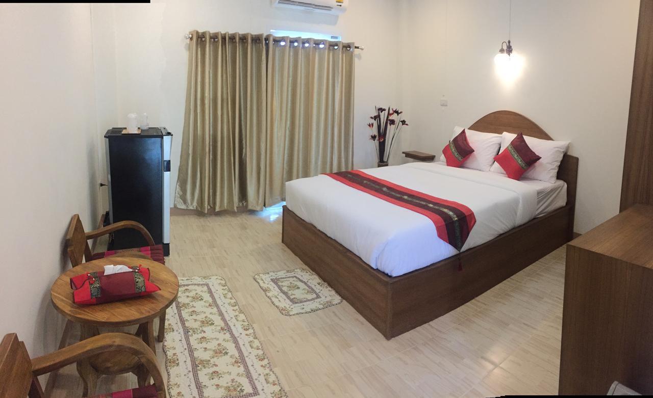 Hotel Maesot Siri Mae Sot Exterior foto